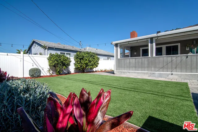 $1,539,000 | 7735 Isis Avenue, Los Angeles, CA 90045