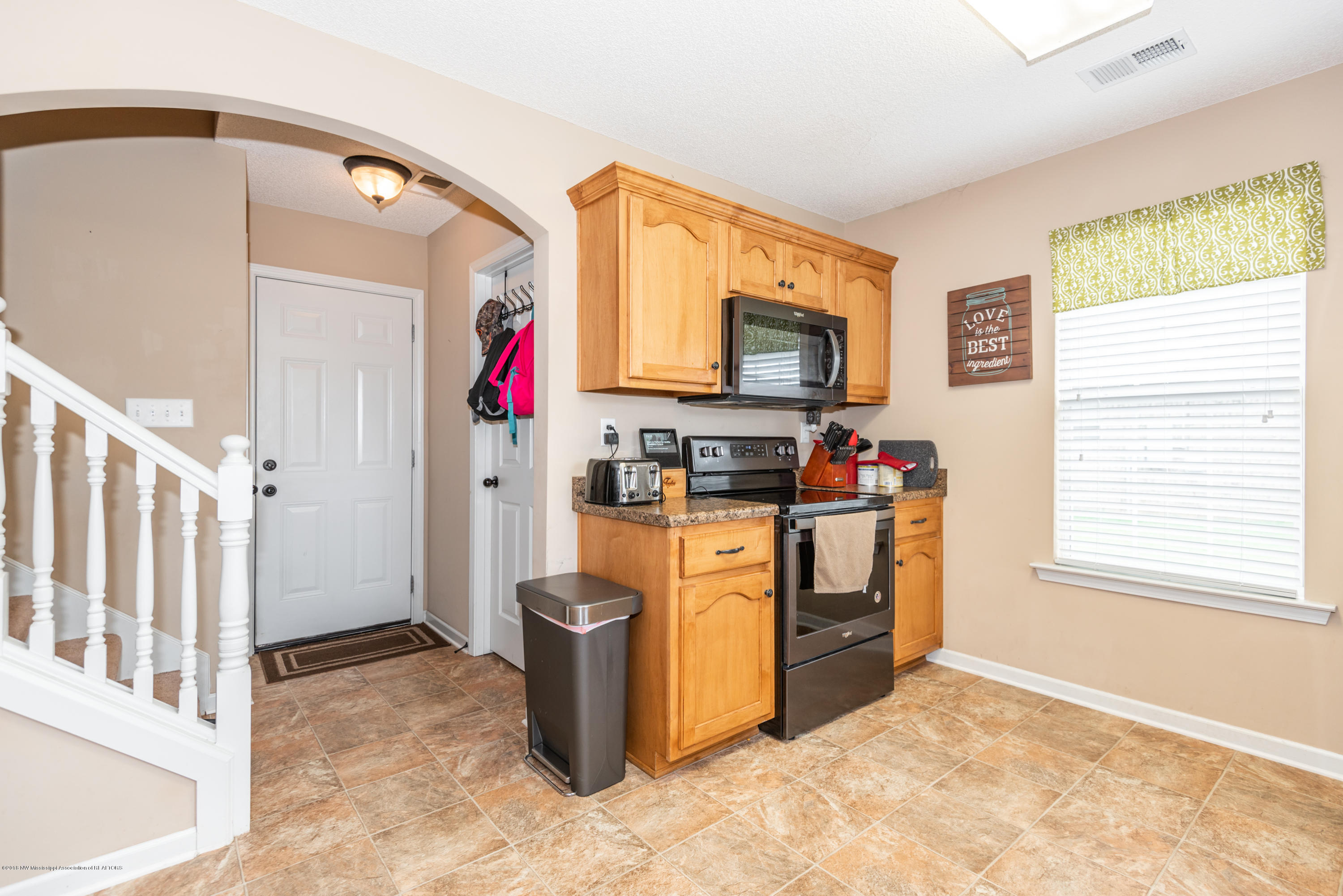 361 East Oak Grove Road Hernando, MS 38632 - Photo 7 of 25 DSC_3192