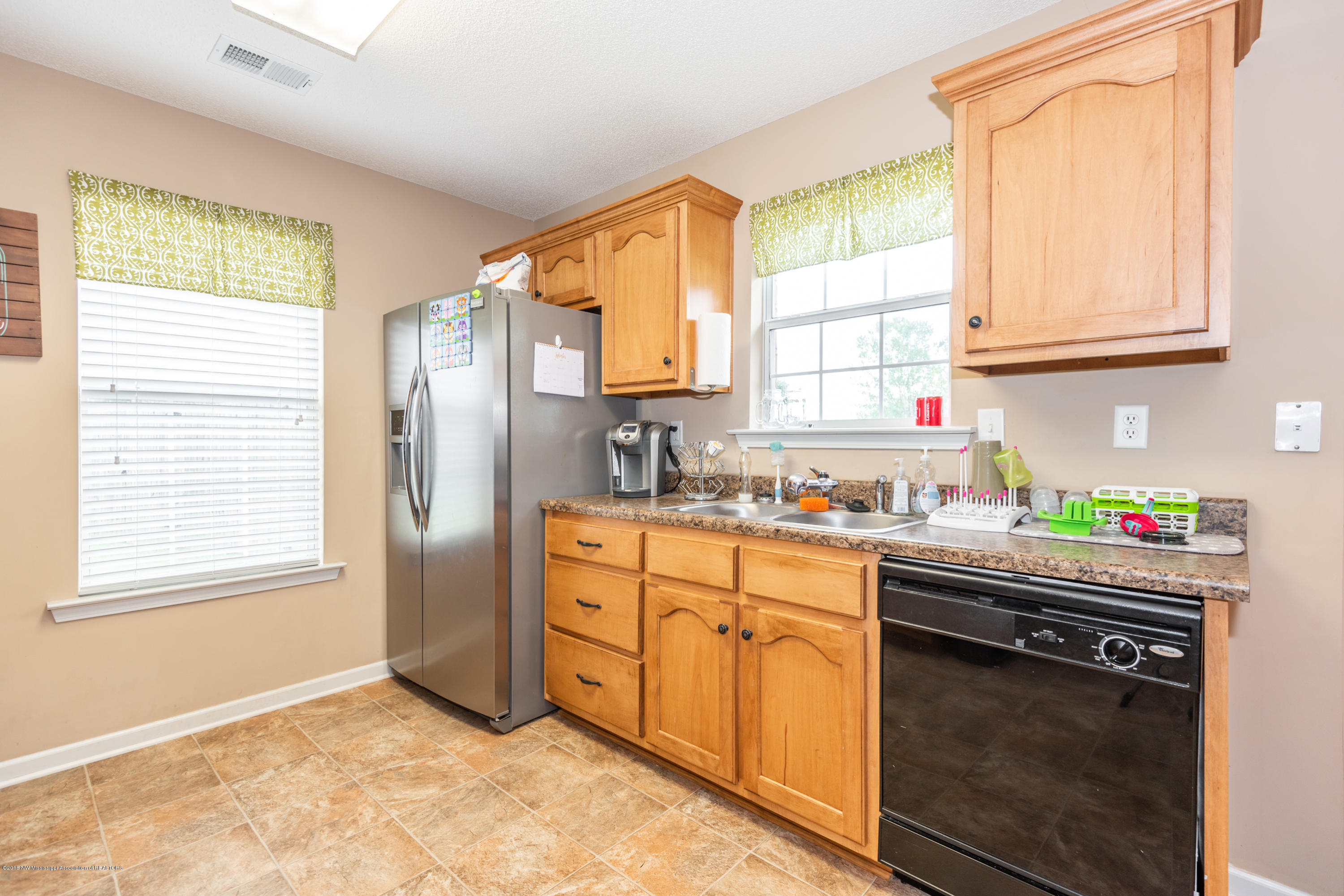361 East Oak Grove Road Hernando, MS 38632 - Photo 8 of 25 DSC_3193