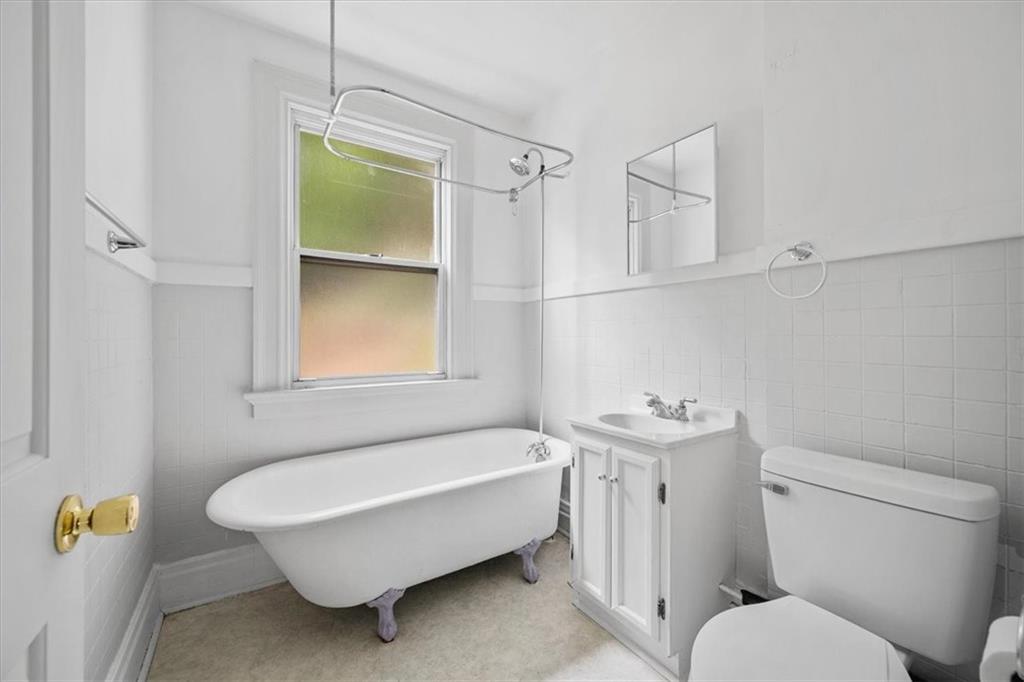 9 Spring Street Millvale, PA 15209 - Photo 20 of 22 Full Bathroom located on the upper level