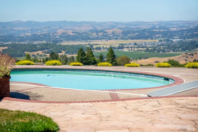 $2,195,000 | 4133 Orr Ranch Road, Santa Rosa, CA 95404