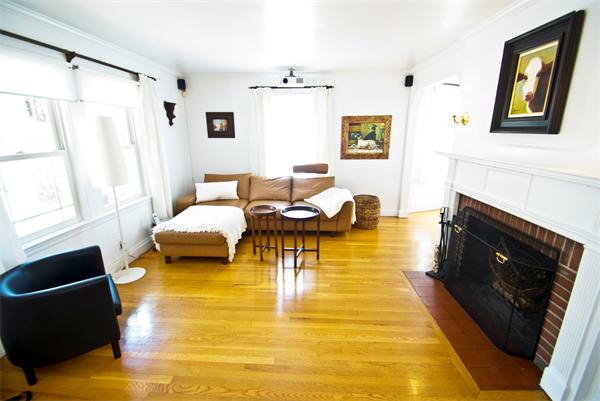 34 Roundwood Road Newton, MA 02464 - Photo 5 of 15 Gallery Image 5