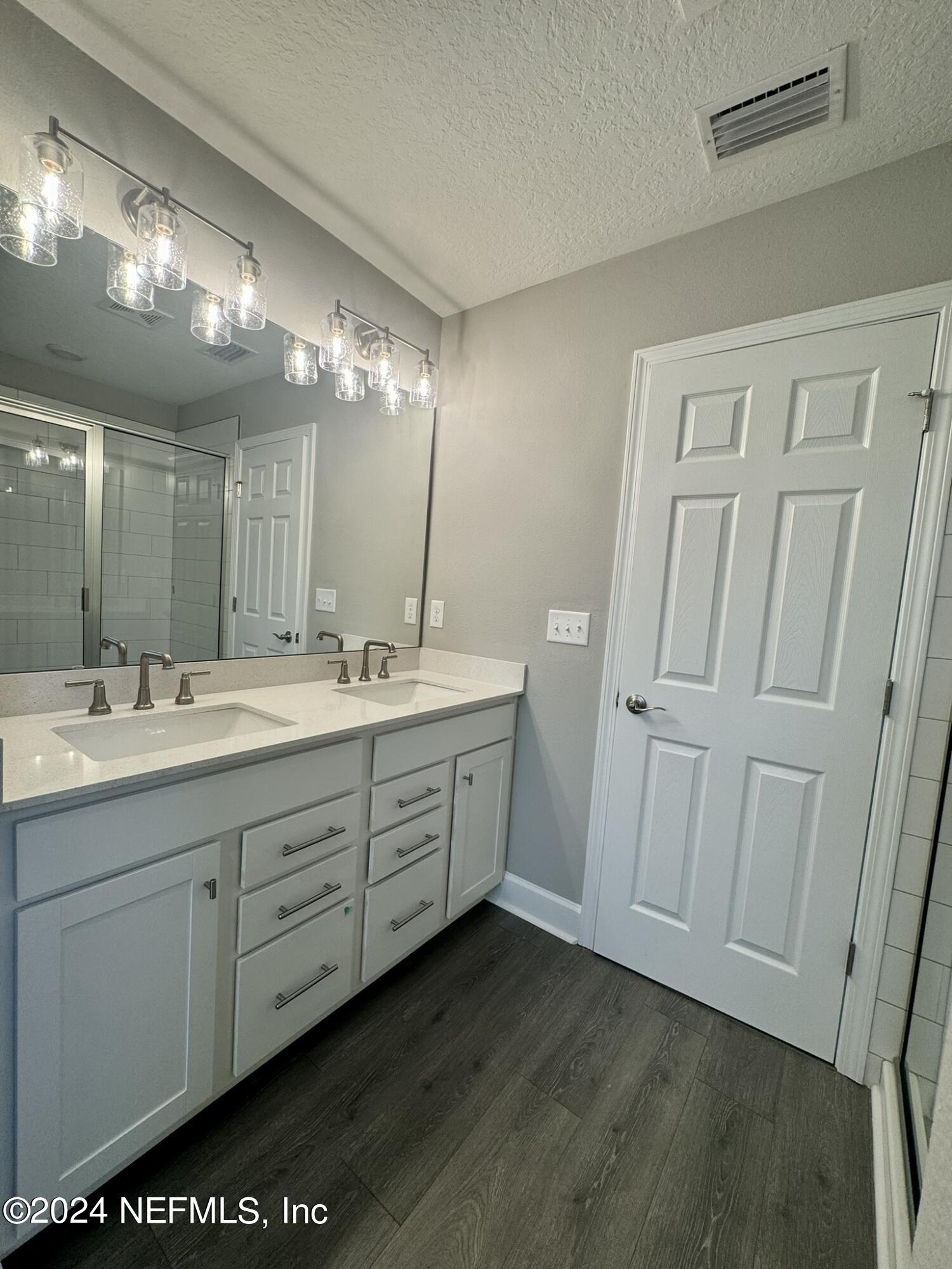 29 Cedar Elm Way St. Augustine, FL 32092 - Photo 4 of 31 Primary Bathroom