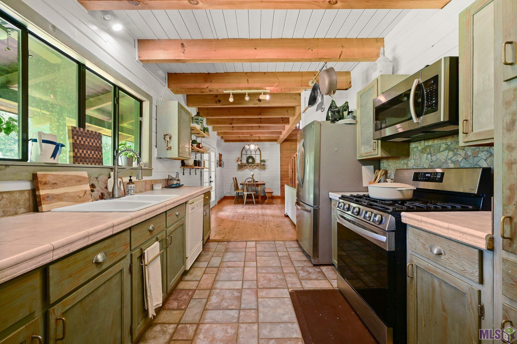 13845 Jackson Road Zachary, LA 70791 - Photo 4 of 31 Gallery Image 4