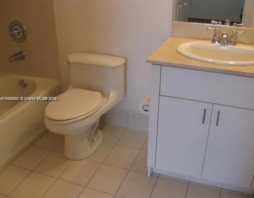 $2,175 | 8888 Collins Avenue, Unit 316, Surfside, FL 33154