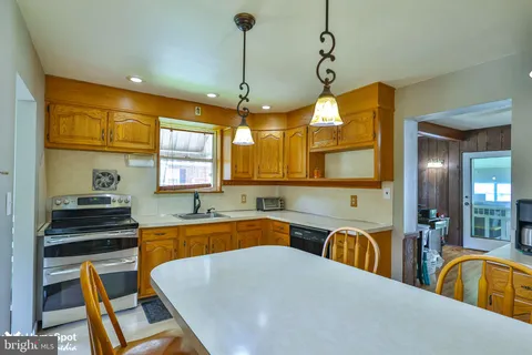$325,000 | 944 North Broad Street, Allentown, PA 18104