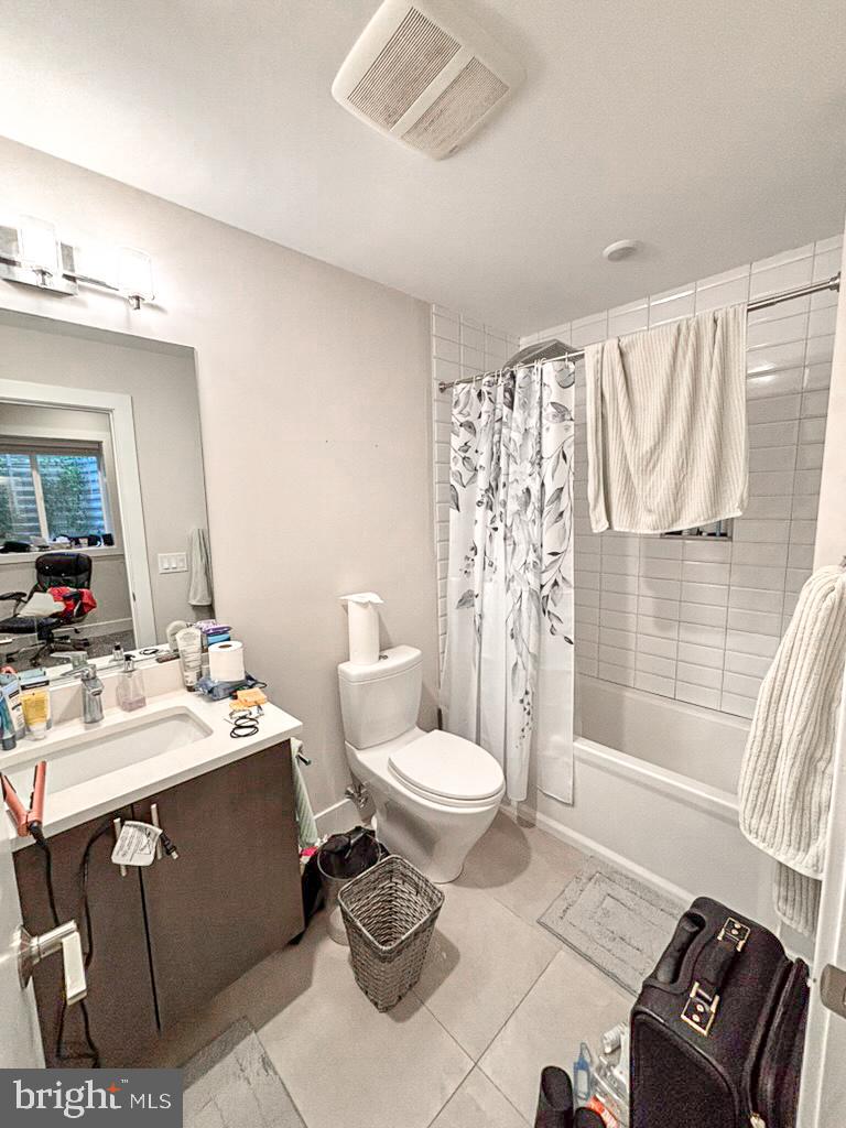 2527 Graduate Square Philadelphia, PA 19146 - Photo 26 of 31