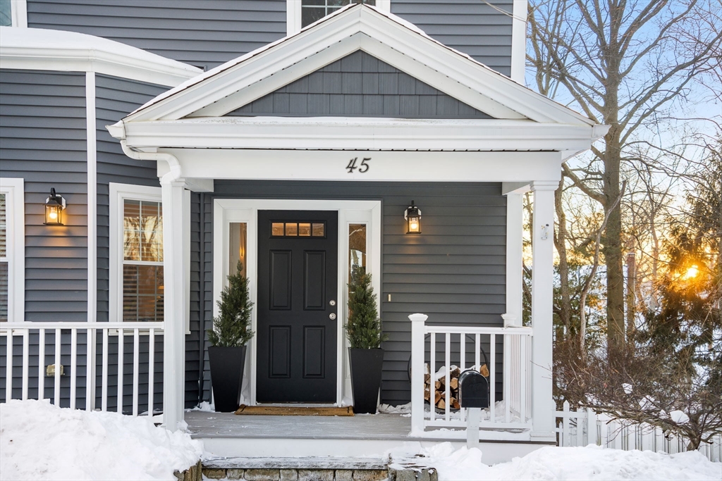 45 Circuit Road Dedham, MA 02026 - Photo 2 of 21