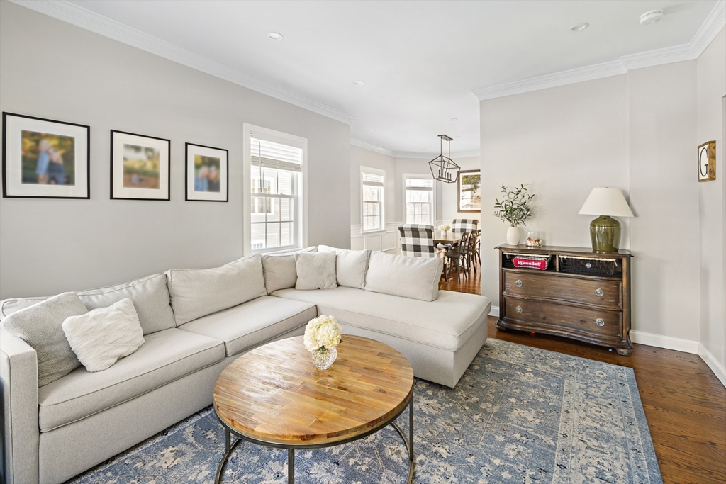 45 Circuit Road Dedham, MA 02026 - Photo 5 of 21