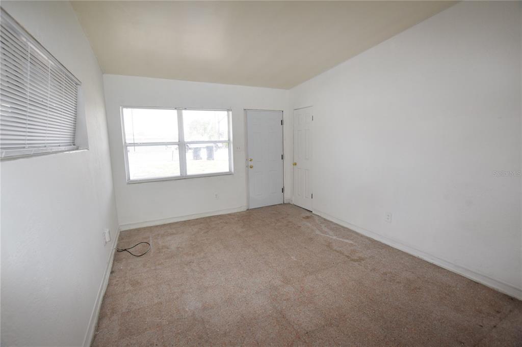 102 West Lancaster Road Orlando, FL 32809 - Photo 7 of 21 Gallery Image 7