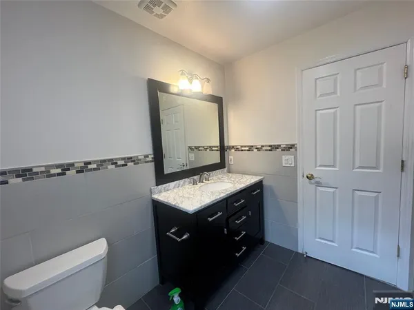 $5,100 | 7 Carriage Court, Washington Township, NJ 07676