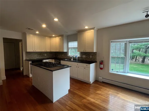 $5,100 | 7 Carriage Court, Washington Township, NJ 07676