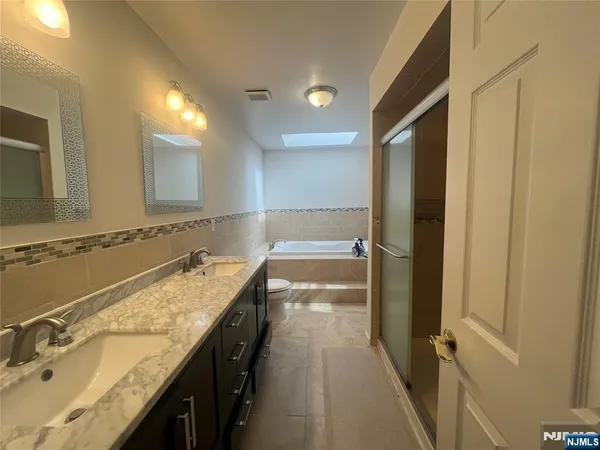 $5,100 | 7 Carriage Court, Washington Township, NJ 07676