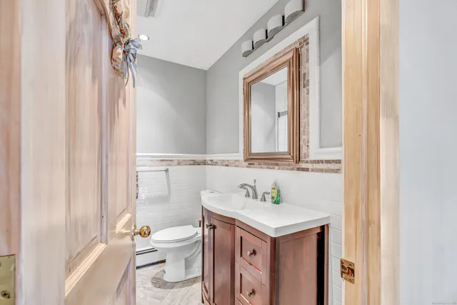 $1,300,000 | 40 Walnut Street, Monroe, CT 06468