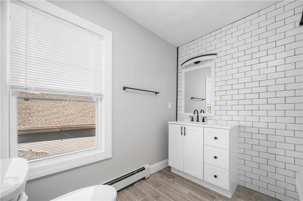 $599,900 | 92 Spring Street, Lincoln, RI 02838