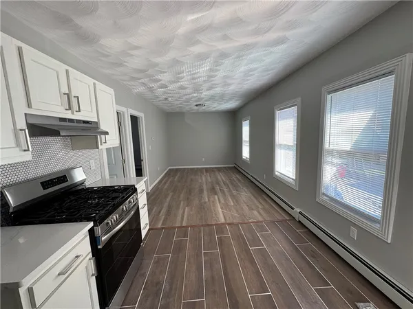 $599,900 | 92 Spring Street, Lincoln, RI 02838