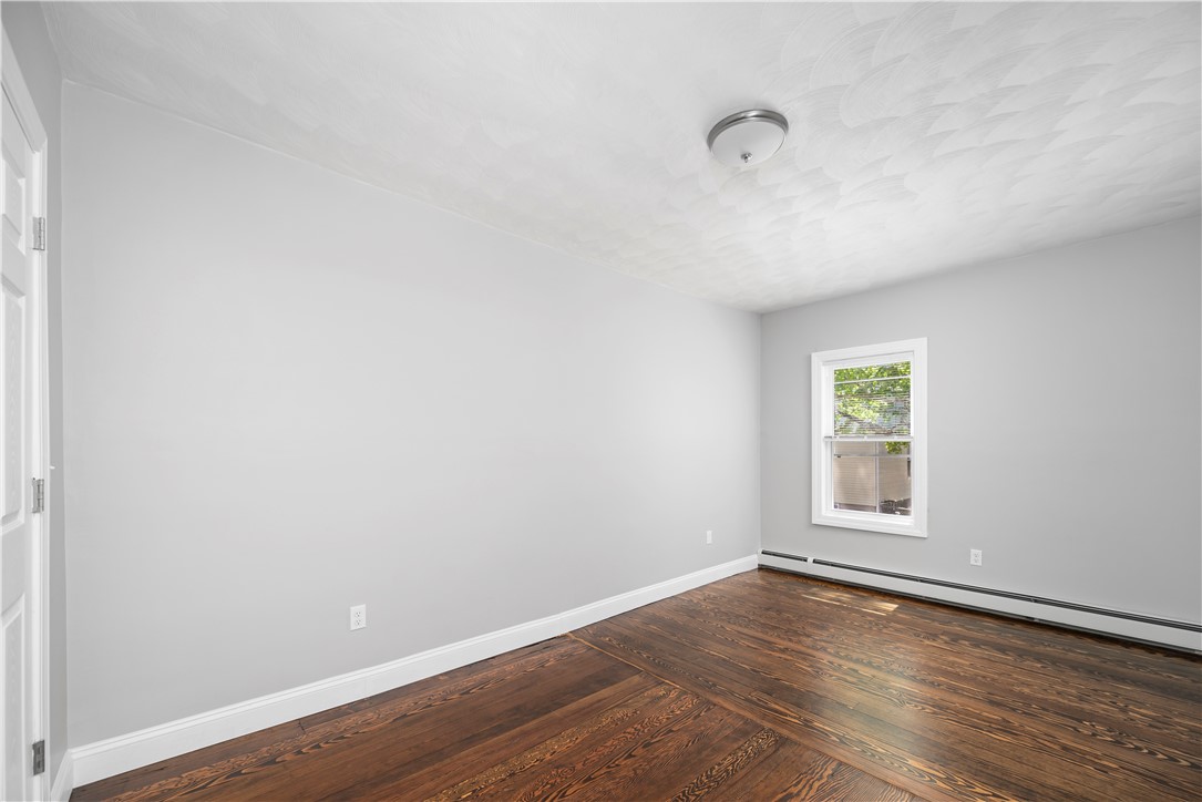 92 Spring Street Lincoln, RI 02838 - Photo 6 of 34