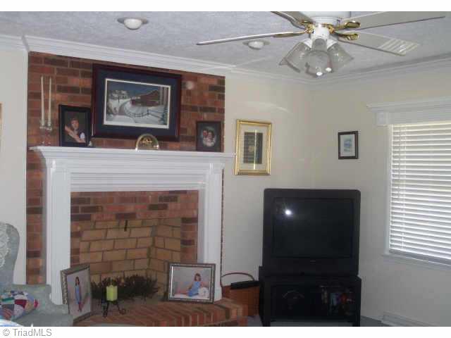 1753 Enterprise Road Lexington, NC 27295 - Photo 5 of 6 Other. Livingroom on main