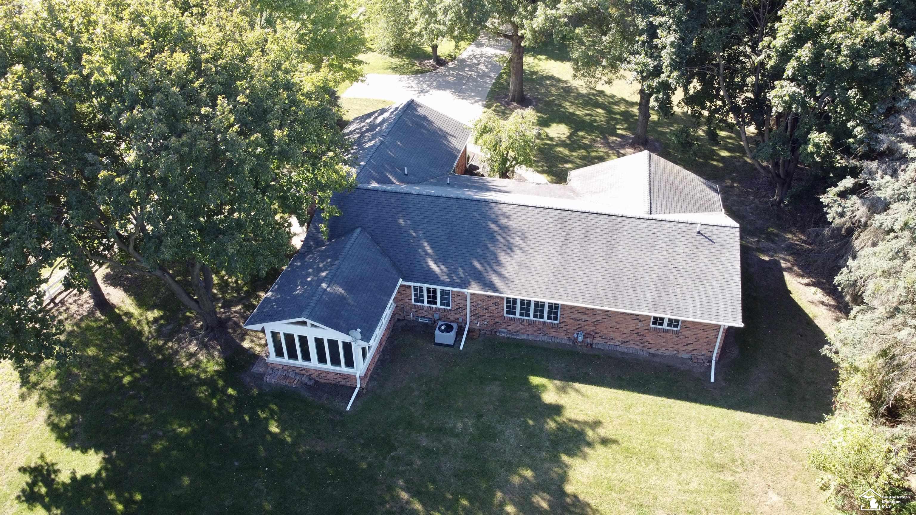 5188 Bluebush Road Monroe, MI 48162 - Photo 13 of 52