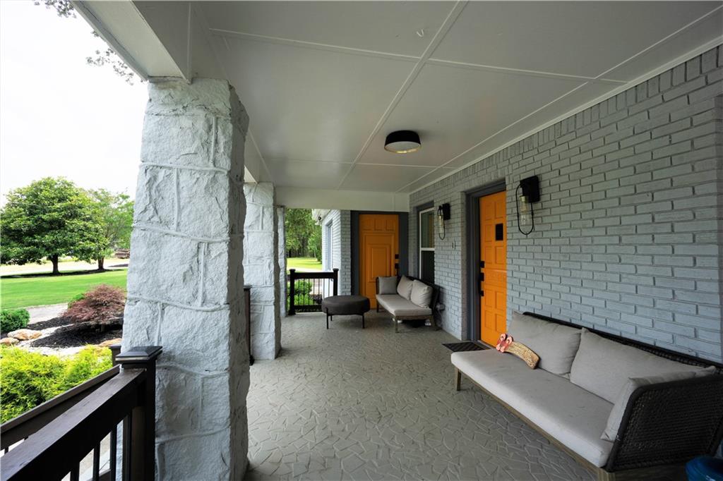 811 King Road Stone Mountain, GA 30088 - Photo 4 of 19