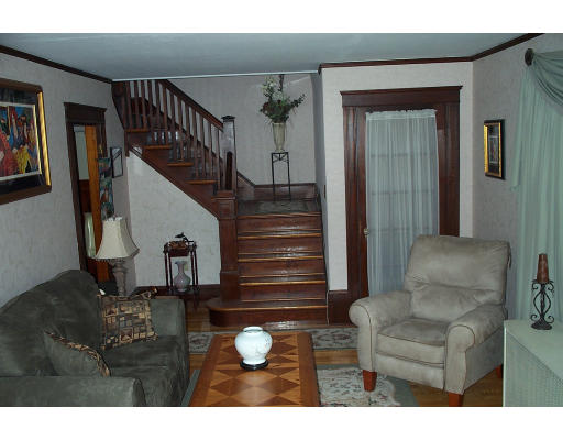 7 Judson Road Worcester, MA 01605 - Photo 4 of 14 Gallery Image 4