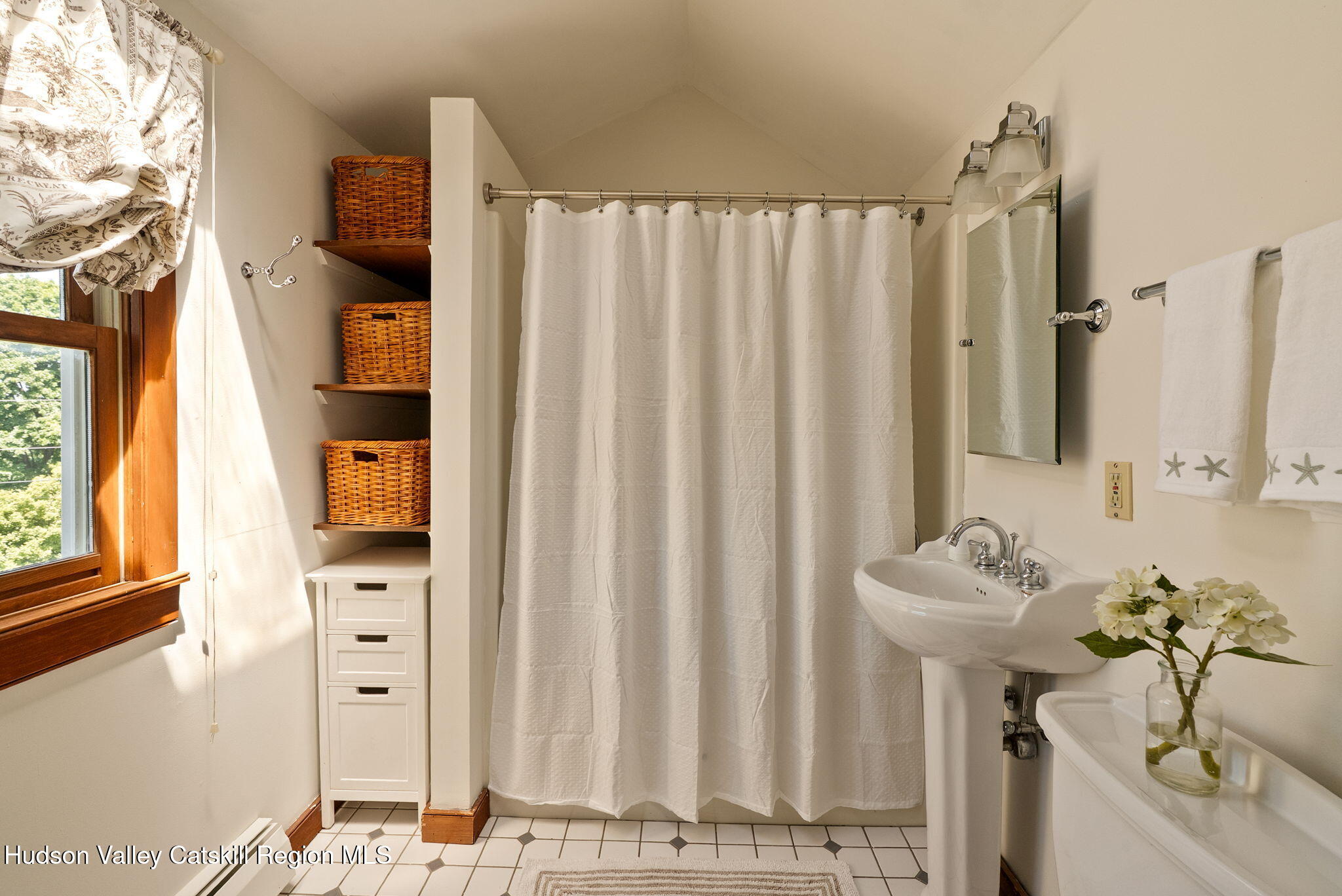 16 Carriage House Road Catskill, NY 12414 - Photo 56 of 74 guest bathroom