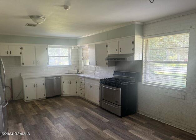 323 Caroline Street New Iberia, LA 70560 - Photo 4 of 11 3
