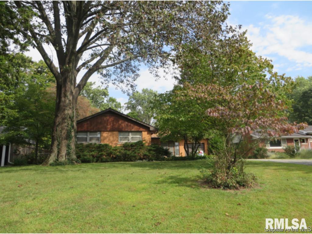 100 Circle Drive Springfield, IL 62703 - Photo 1 of 18 Gallery Image 1