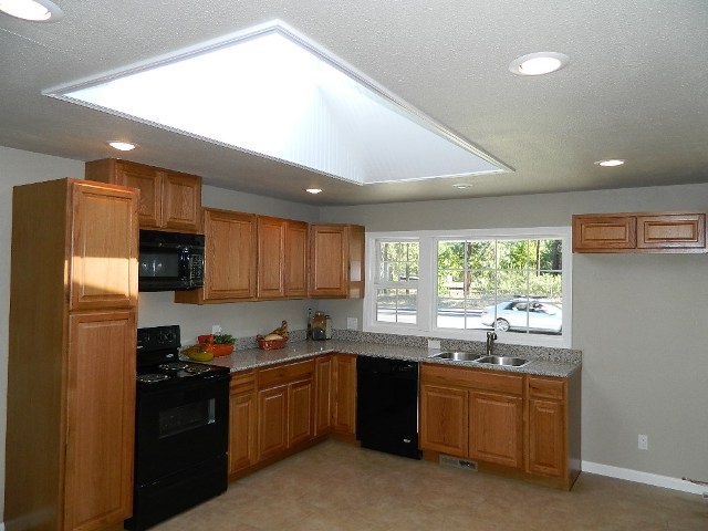 3705 West Indian Trail Road Spokane, WA 99208 - Photo 3 of 20 Gallery Image 3