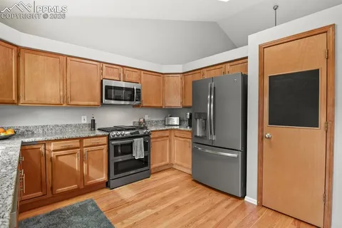 $575,900 | 15385 Paddington Circle, Colorado Springs, CO 80921