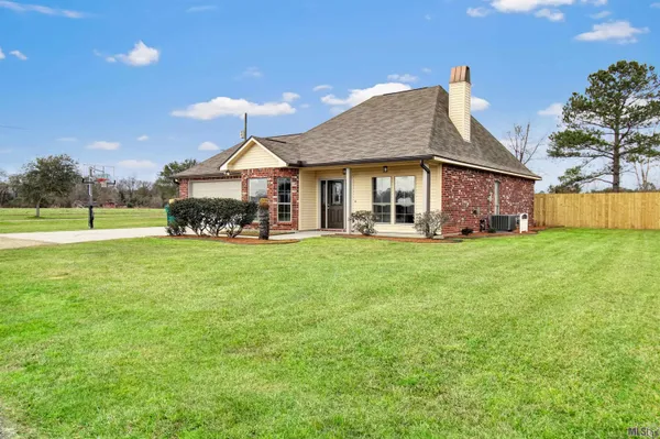 $237,500 | 39511 Lakota Lane, Denham Springs, LA 70706
