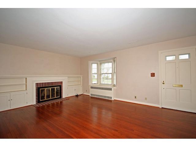 39 Nottingham Road Columbus, OH 43214 - Photo 2 of 19 Gallery Image 2