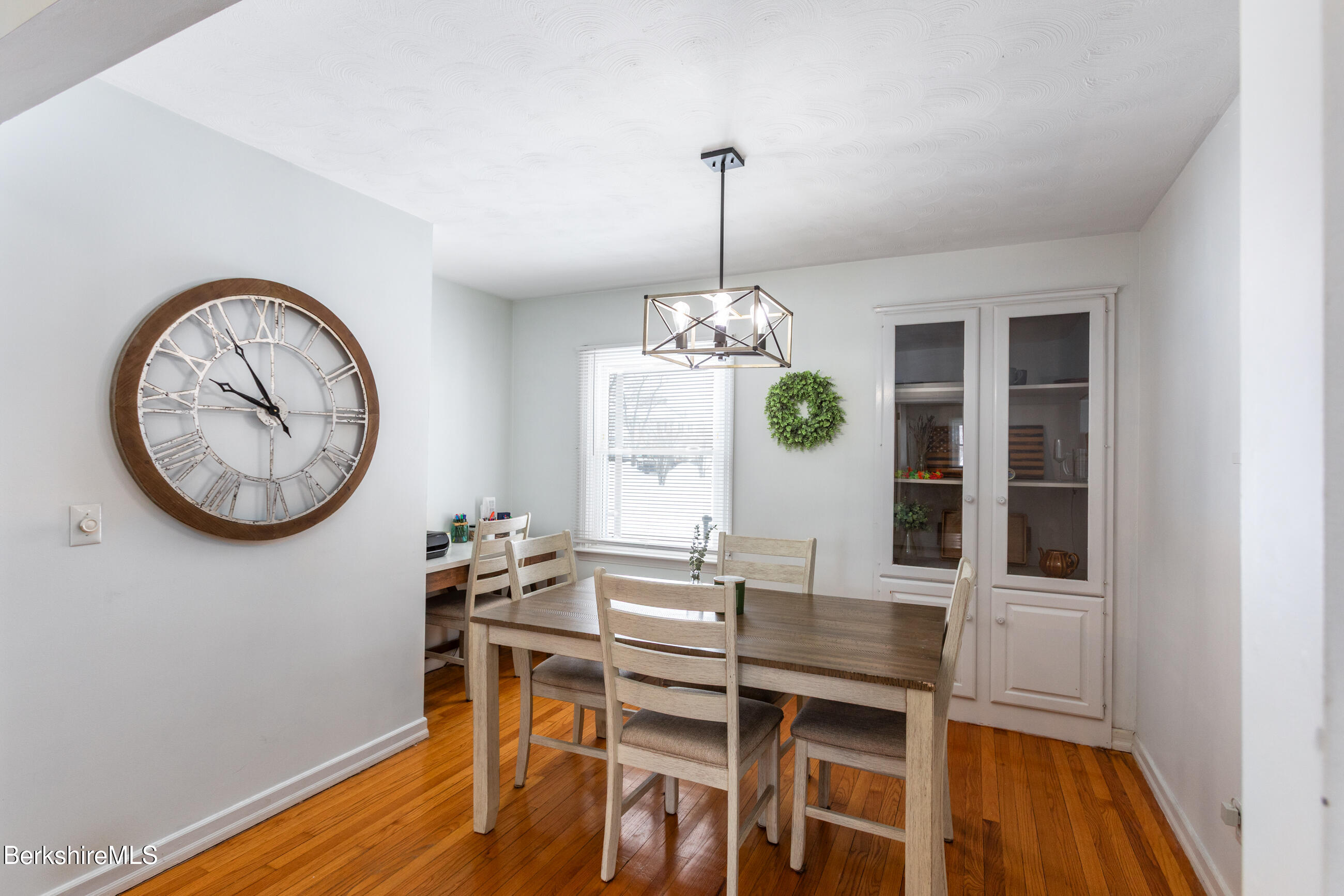 15 Longfellow Avenue Pittsfield, MA 01201 - Photo 12 of 31 Dining Room