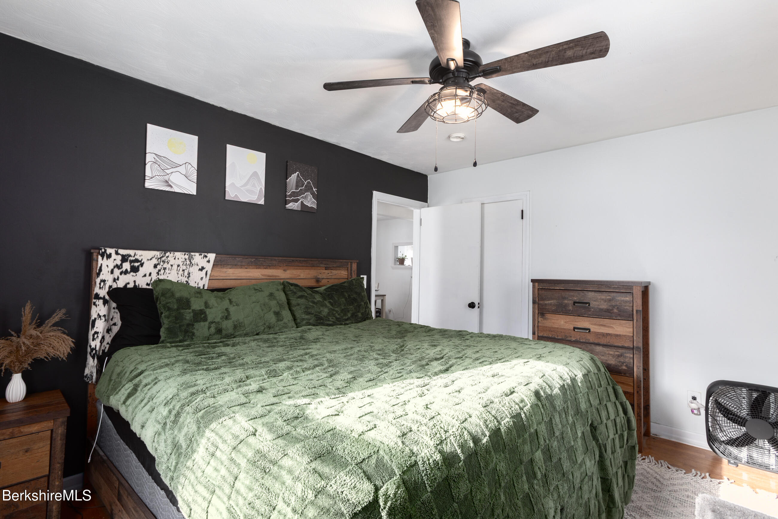 15 Longfellow Avenue Pittsfield, MA 01201 - Photo 15 of 31 Bedroom 1