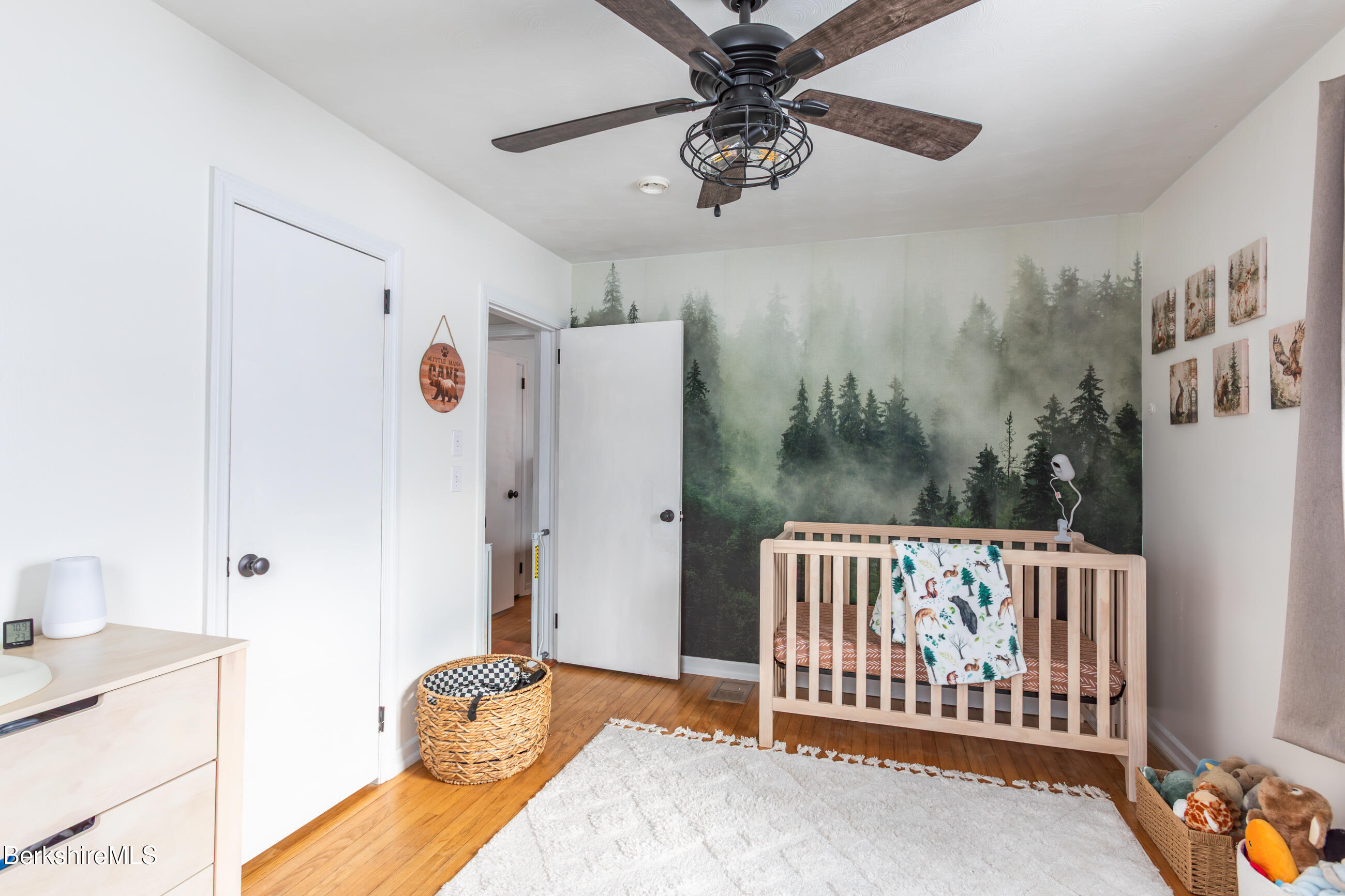 15 Longfellow Avenue Pittsfield, MA 01201 - Photo 17 of 31 Bedroom 2