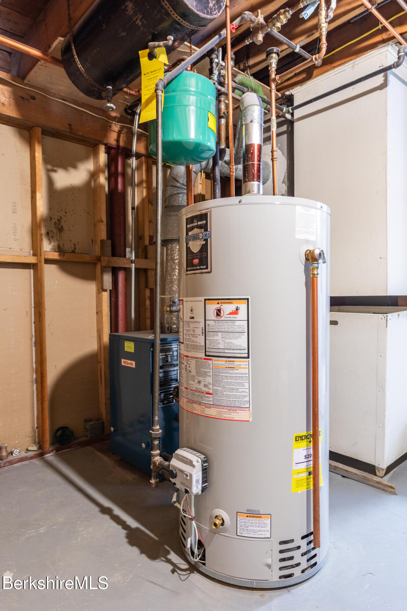 15 Longfellow Avenue Pittsfield, MA 01201 - Photo 24 of 31 image-30