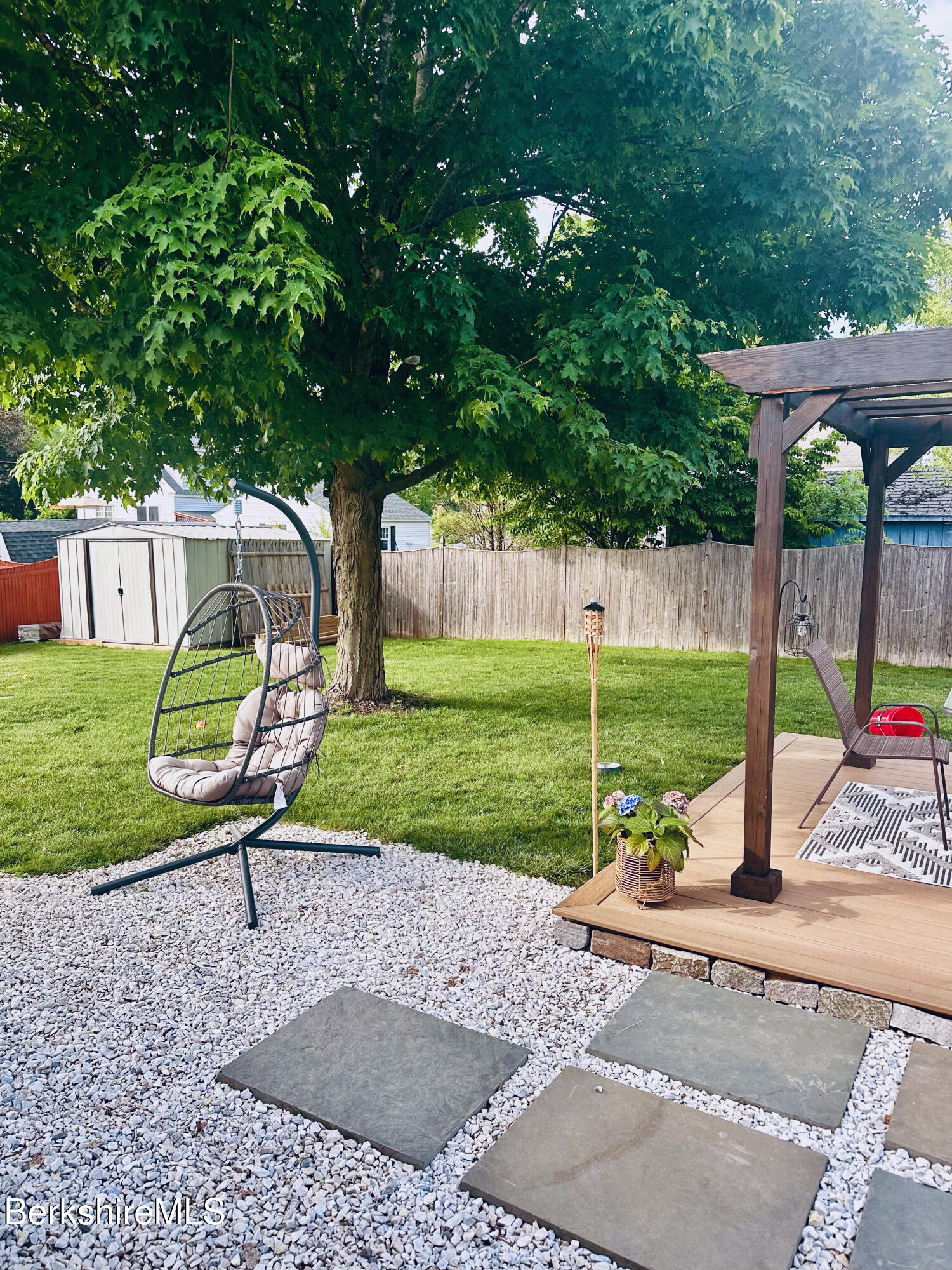 15 Longfellow Avenue Pittsfield, MA 01201 - Photo 28 of 31 IMG_3119