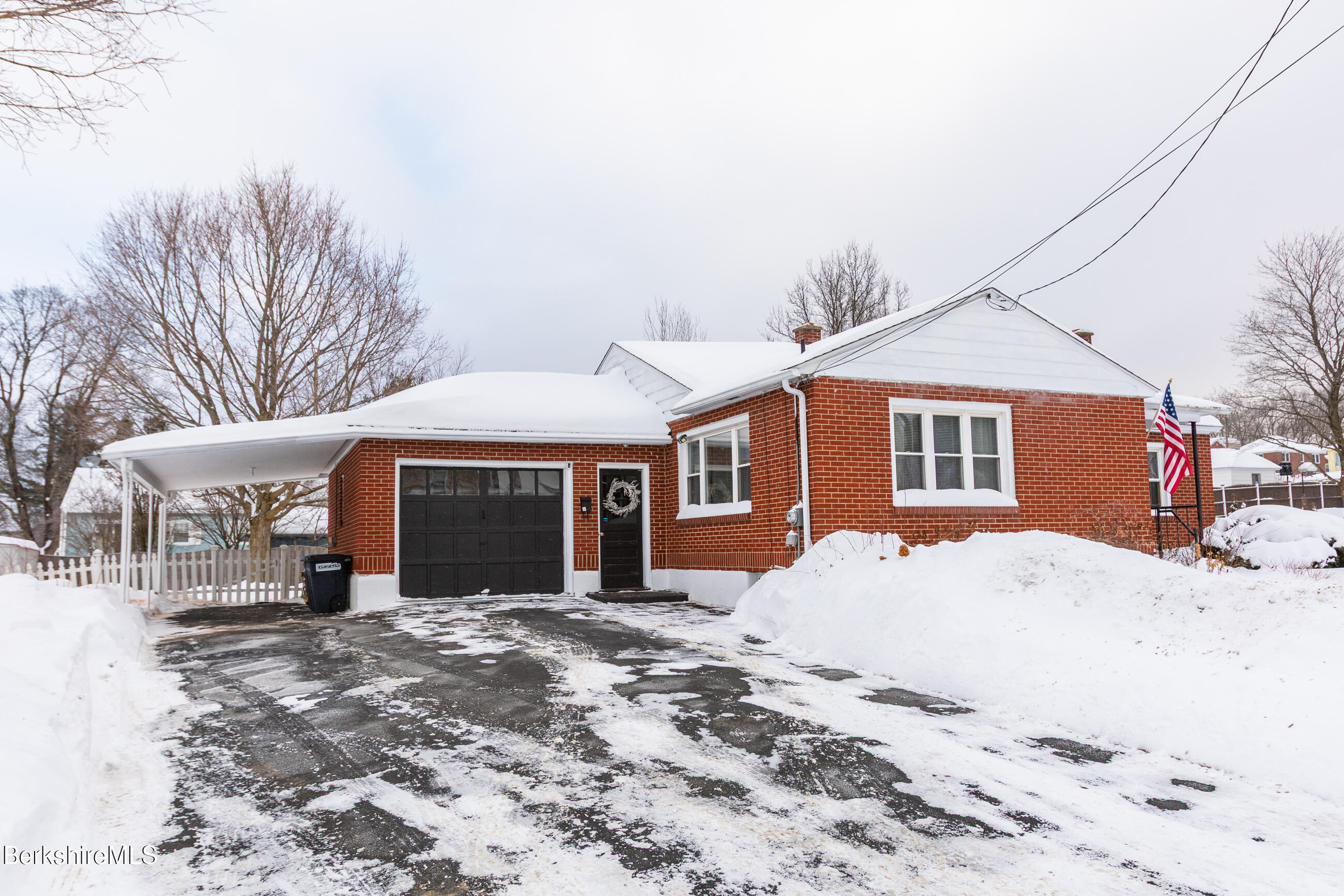 15 Longfellow Avenue Pittsfield, MA 01201 - Photo 3 of 31 Front Exterior