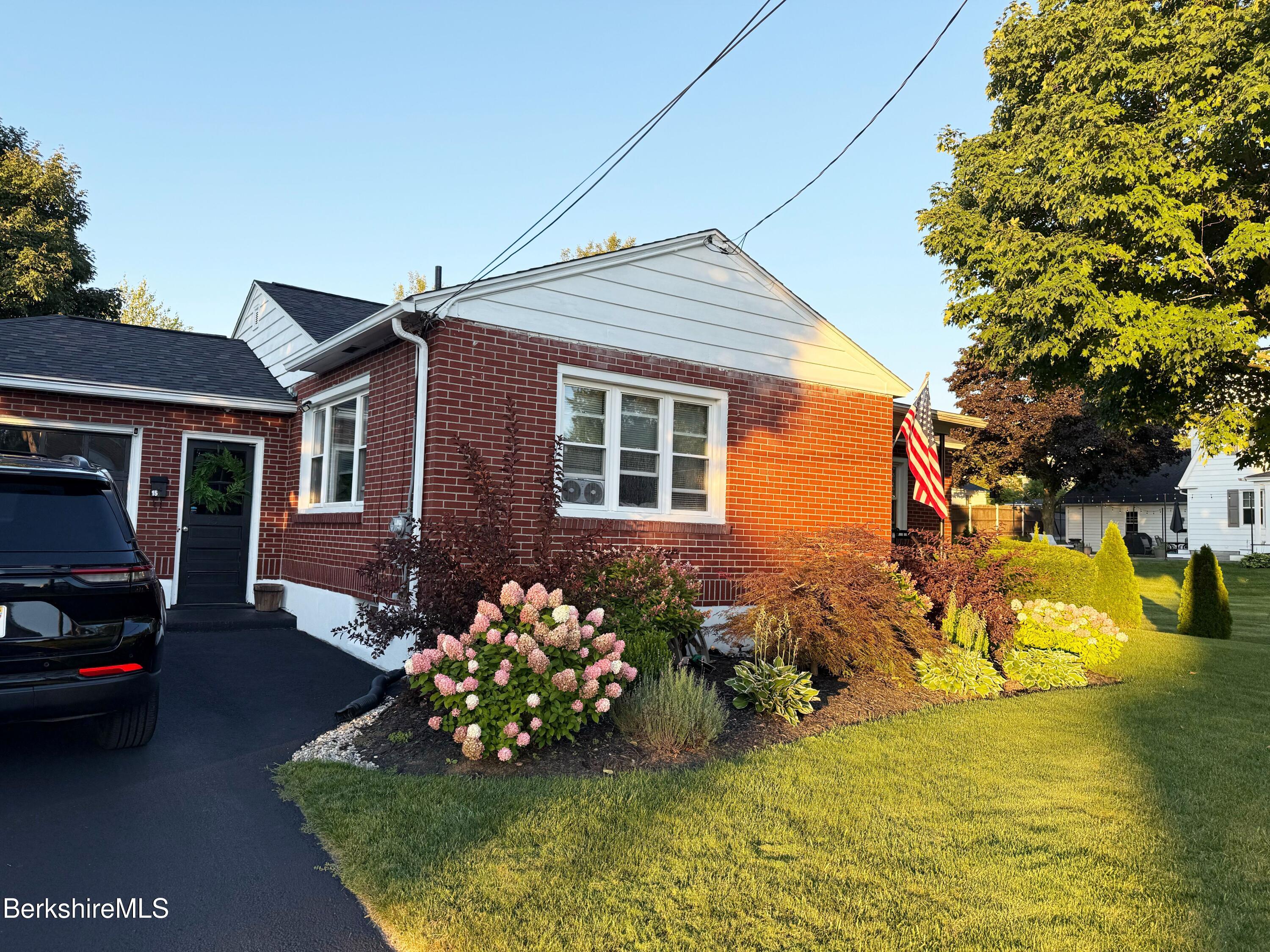 15 Longfellow Avenue Pittsfield, MA 01201 - Photo 31 of 31 Fresh Landscaping