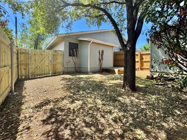 $1,525 | 2110 Blue Meadow Drive, Unit B, Austin, TX 78744