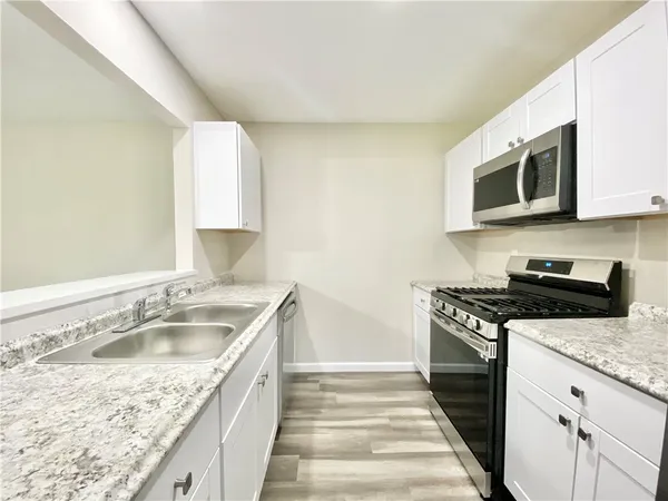 $1,550 | 2110 Blue Meadow Drive, Unit B, Austin, TX 78744
