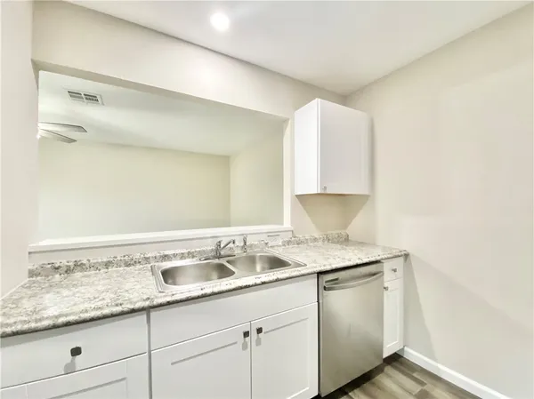 $1,550 | 2110 Blue Meadow Drive, Unit B, Austin, TX 78744