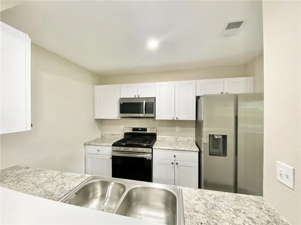 $1,550 | 2110 Blue Meadow Drive, Unit B, Austin, TX 78744
