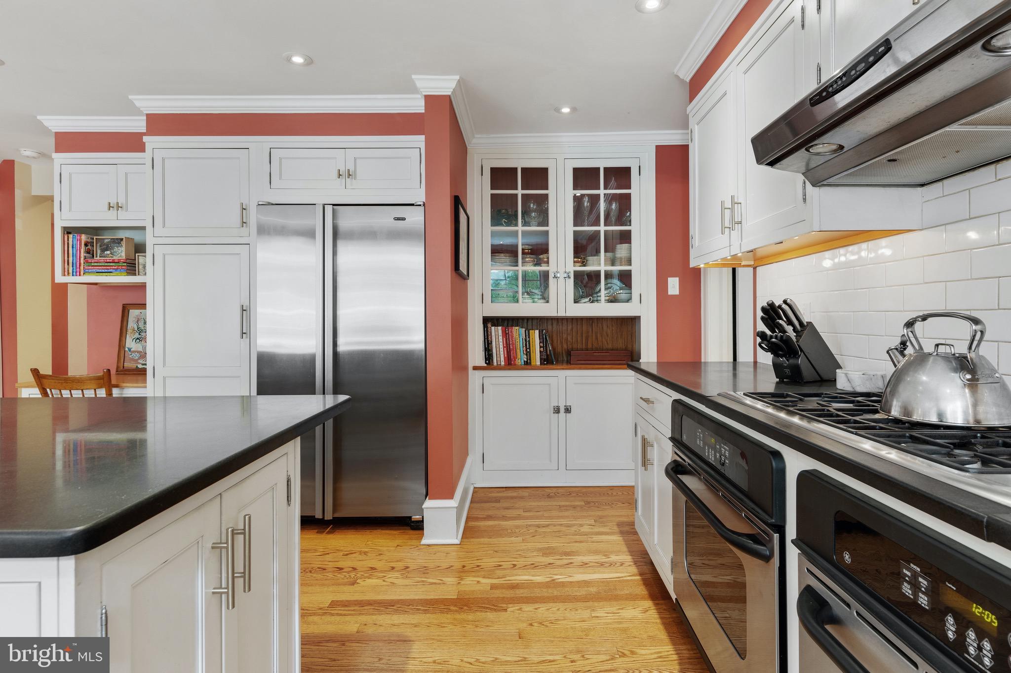 514 Brookside Avenue Wayne, PA 19087 - Photo 10 of 41 Kitchen