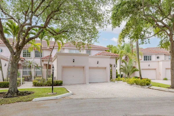 $10,000 | 8050 Aberdeen Drive, Unit 202, Boynton Beach, FL 33472