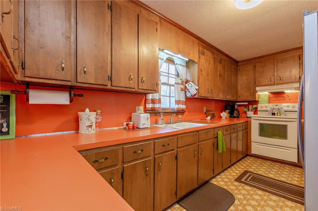 2710 Shady Grove Church Road Staley, NC 27355 - Photo 14 of 29