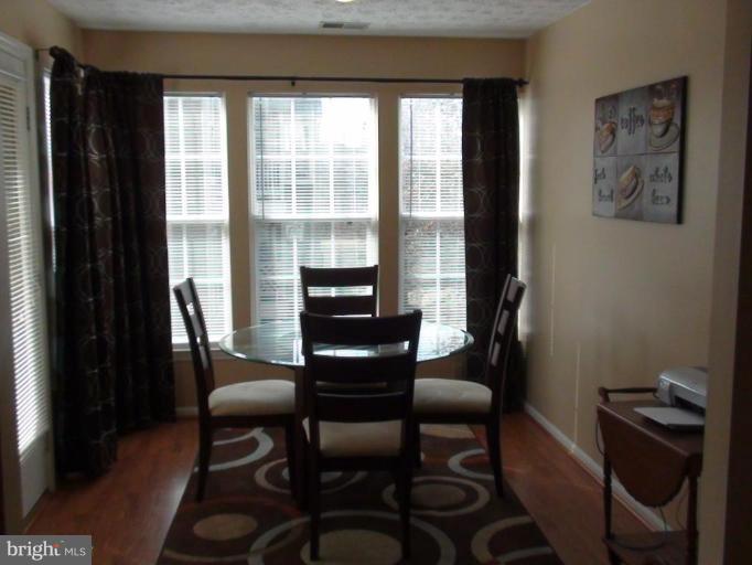 6375 Greenfield Road, Unit 1508 Elkridge, MD 21075 - Photo 5 of 7 Sunroom