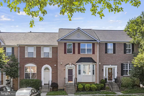 $3,600 | 7482 Digby Green, Alexandria, VA 22315