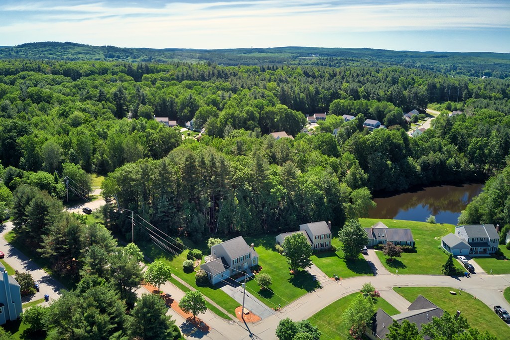 2 Waubeeka Springs Road, Unit 2 Hudson, NH 03051 - Photo 3 of 15 Gallery Image 3