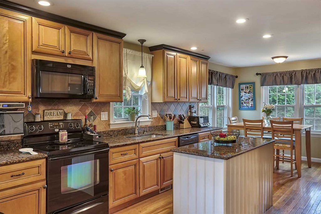 2 Waubeeka Springs Road, Unit 2 Hudson, NH 03051 - Photo 6 of 15 Gallery Image 6